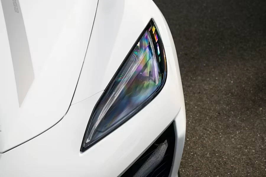 2026 Chevrolet Corvette C8 E-Ray - Image 20 of 31