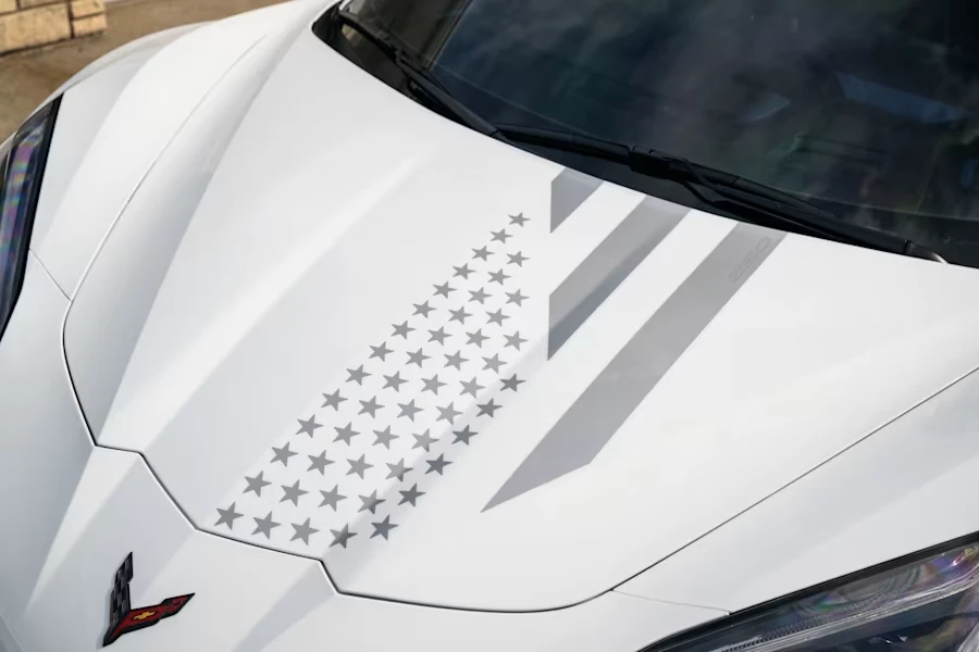 2026 Chevrolet Corvette C8 E-Ray - Image 18 of 31