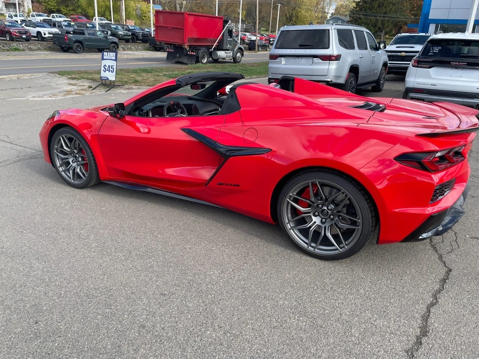 2026 Chevrolet Corvette C8 Z06 - Image 17 of 21