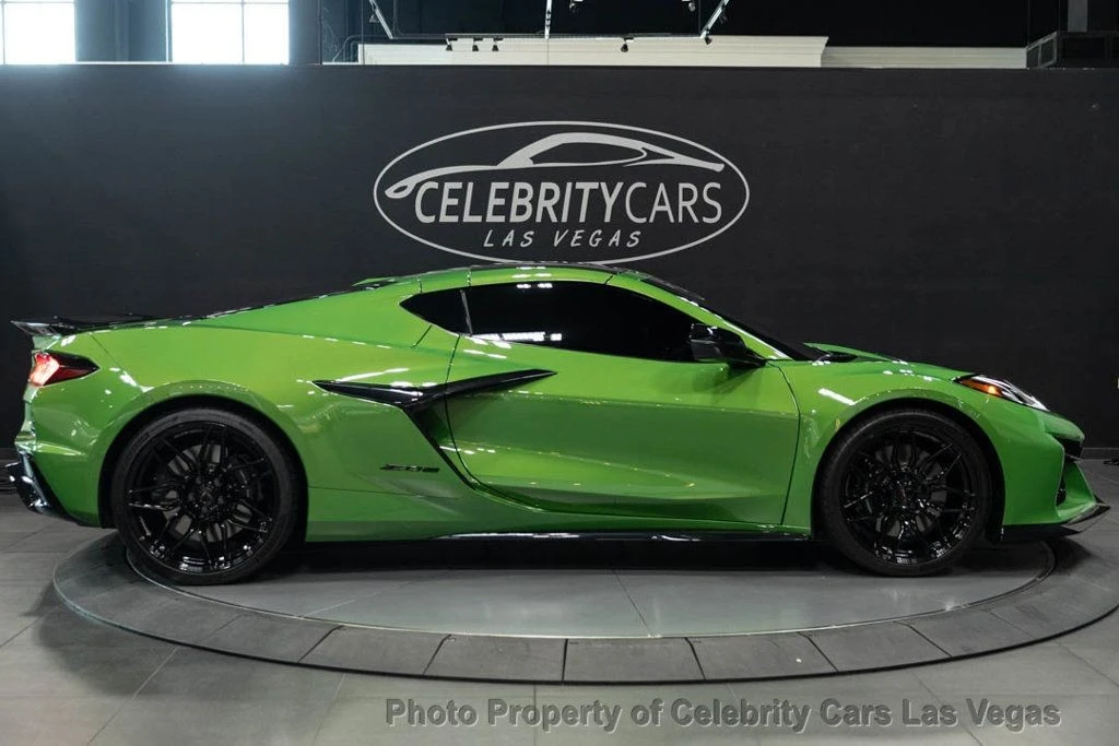 2026 Chevrolet Corvette C8 ZR1X - Image 4 of 12