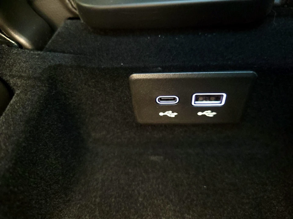 2026 Chevrolet Corvette C8 - Image 19 of 26