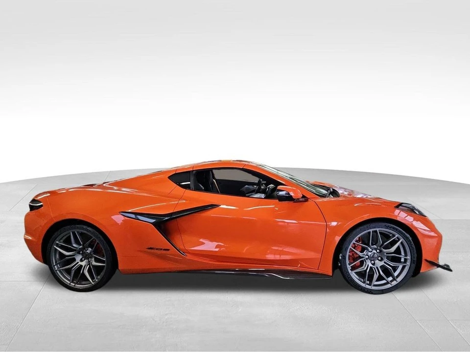 2026 Chevrolet Corvette C8 Z06 - Image 12 of 21