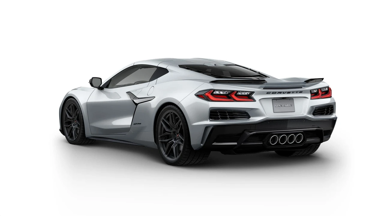 2026 Chevrolet Corvette C8 Z06 - Image 27 of 31
