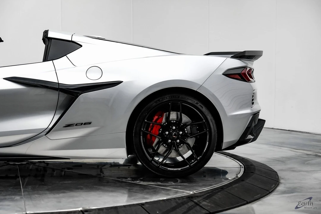 2026 Chevrolet Corvette C8 Z06 - Image 8 of 12