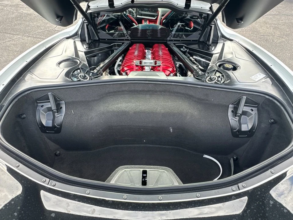 2026 Chevrolet Corvette C8 Z06 - Image 17 of 31