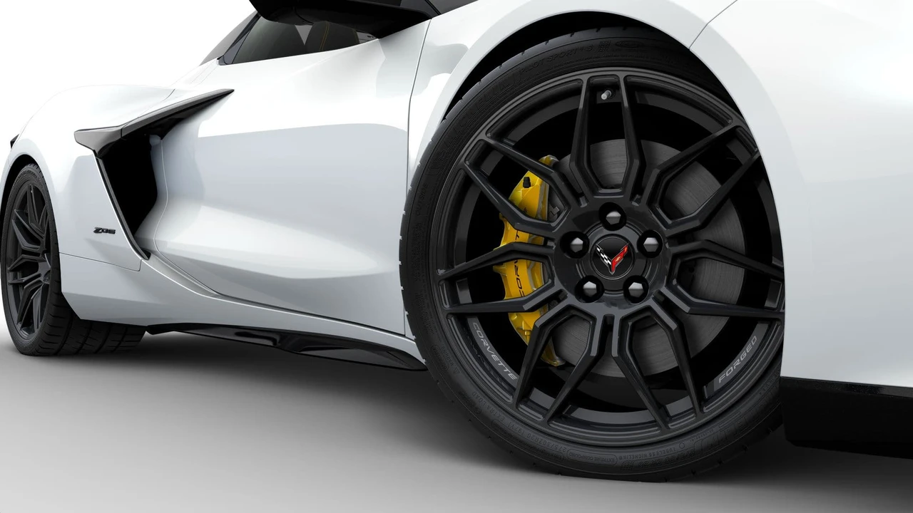 2026 Chevrolet Corvette C8 Z06 - Image 6 of 11