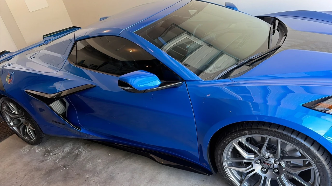 2026 Chevrolet Corvette C8 Z06 - Image 6 of 31