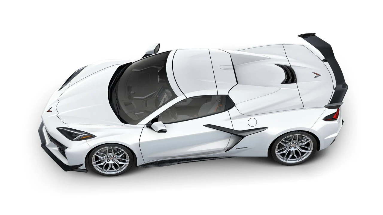 2026 Chevrolet Corvette C8 Z06 - Image 7 of 11