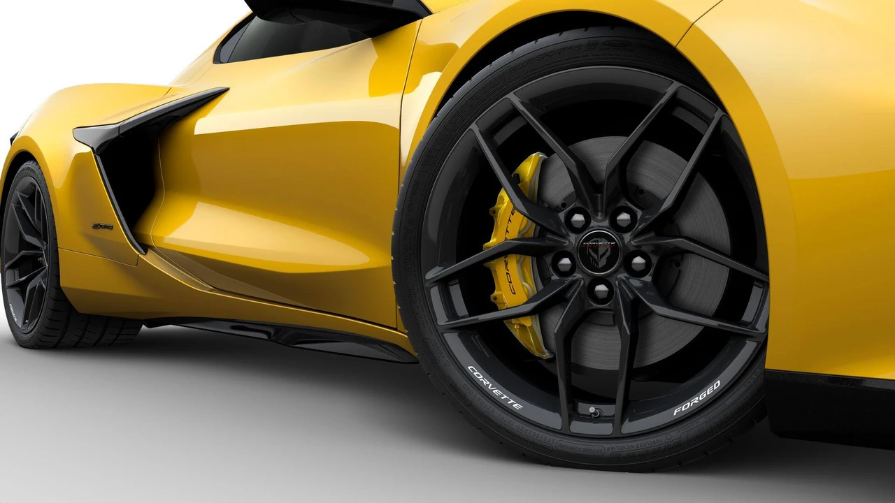 2026 Chevrolet Corvette C8 Z06 - Image 6 of 11