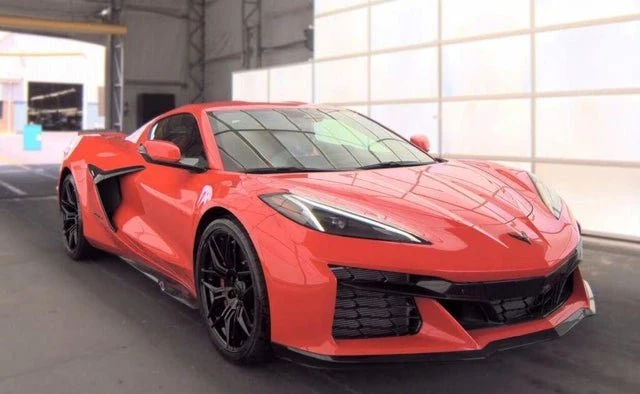 2026 Chevrolet Corvette C8 Z06 - Image 14 of 15