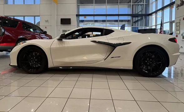 2026 Chevrolet Corvette C8 Z06 - Image 2 of 19