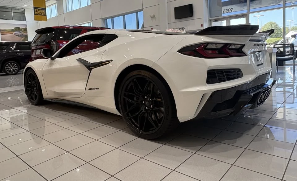 2026 Chevrolet Corvette C8 Z06 - Image 3 of 19