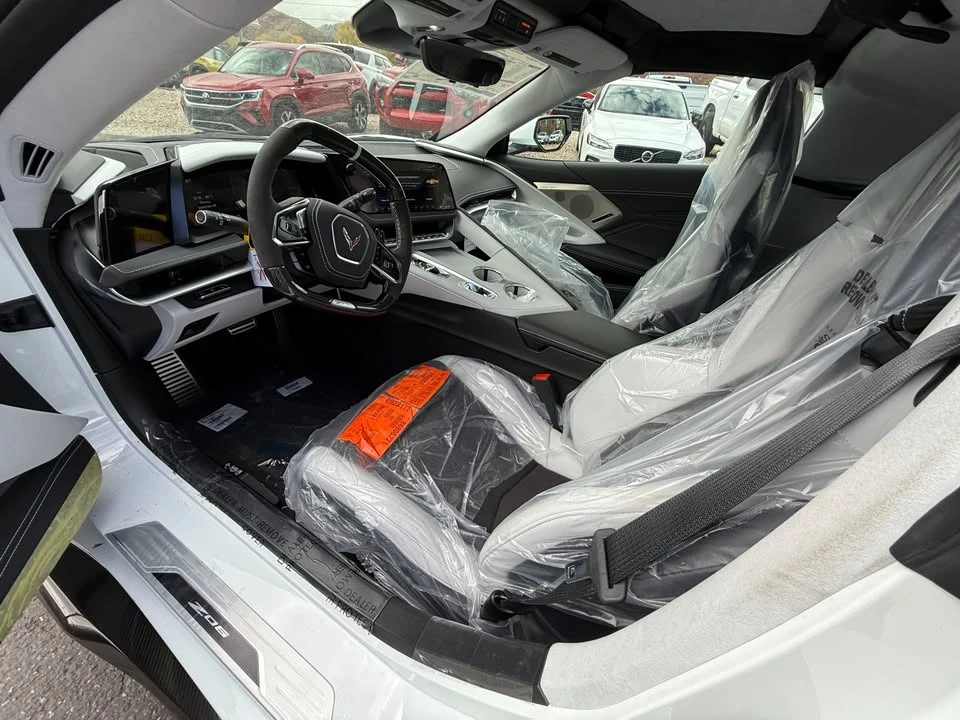 2026 Chevrolet Corvette C8 Z06 - Image 10 of 11