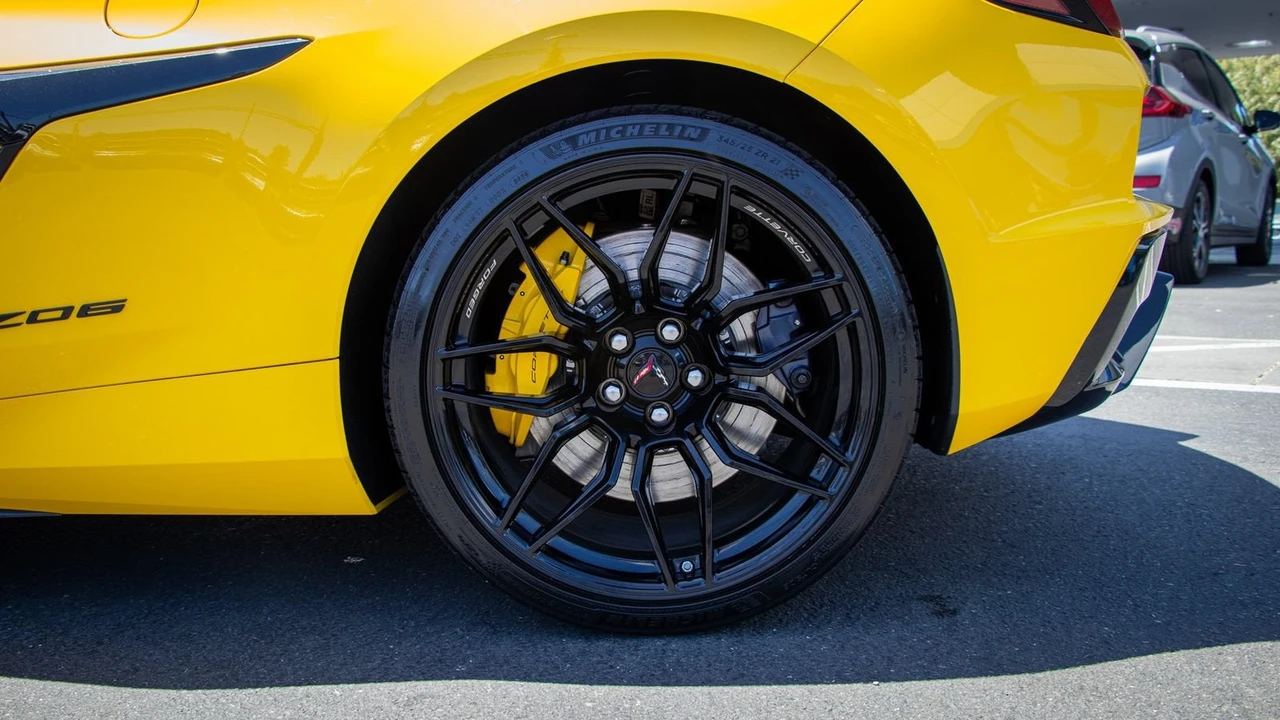 2026 Chevrolet Corvette C8 Z06 - Image 21 of 31