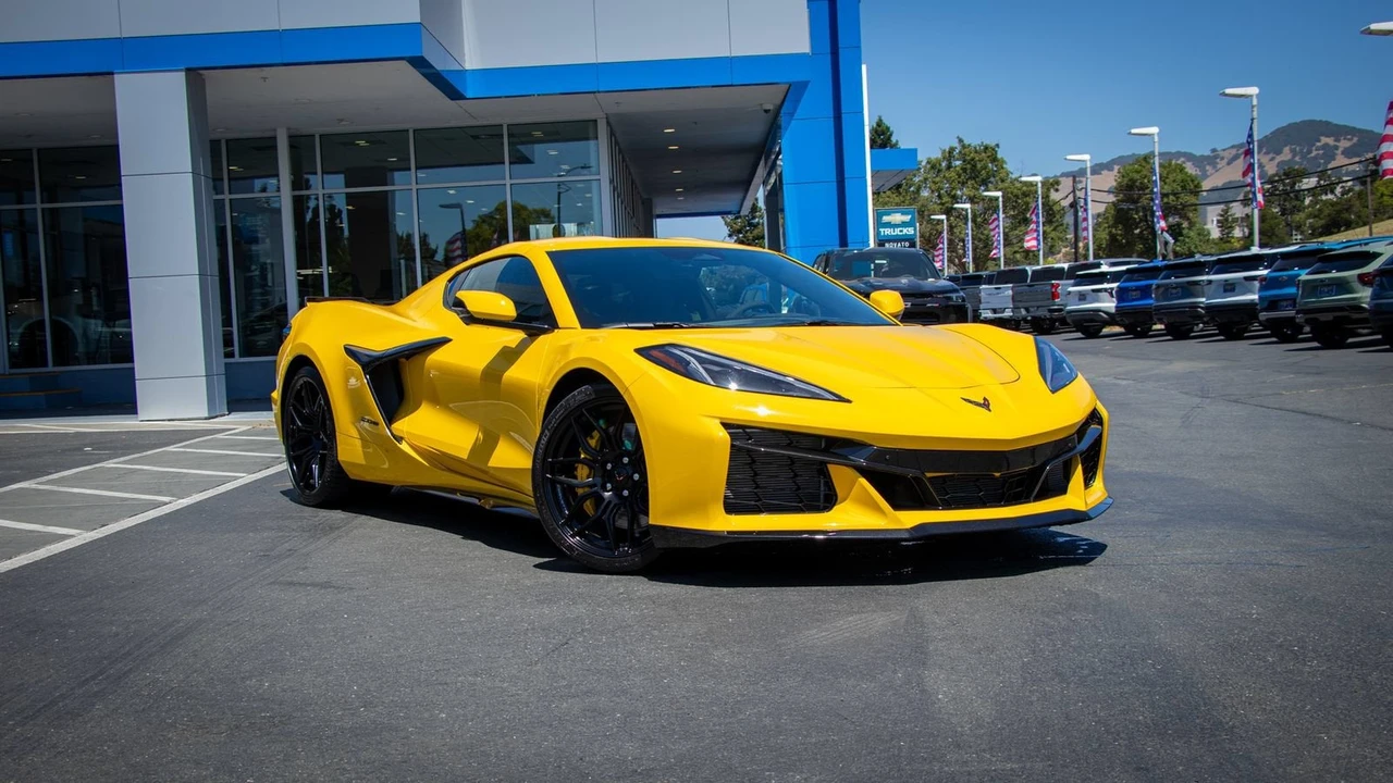 2026 Chevrolet Corvette C8 Z06 - Image 2 of 31