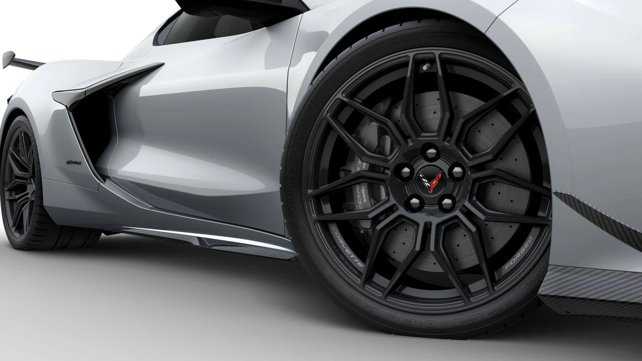 2026 Chevrolet Corvette C8 Z06 - Image 6 of 11