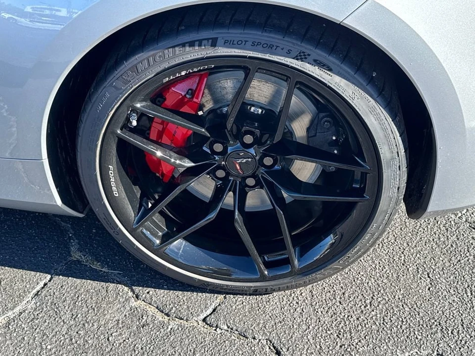 2026 Chevrolet Corvette C8 Z06 - Image 19 of 31