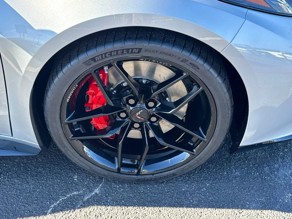 2026 Chevrolet Corvette C8 Z06 - Image 13 of 31