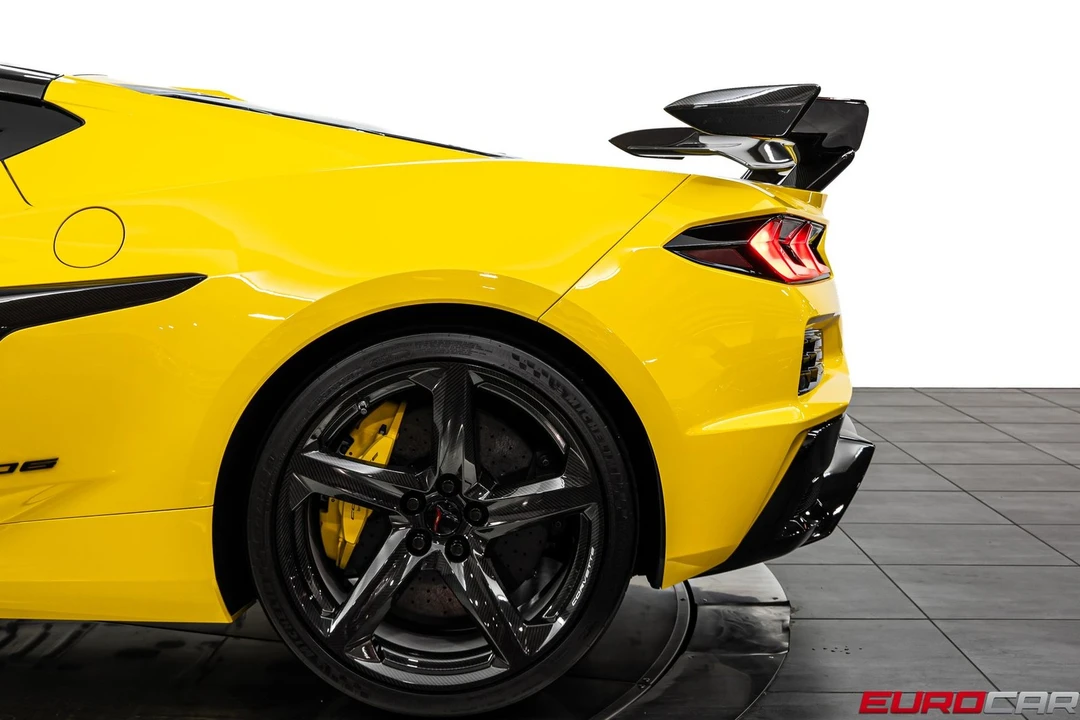 2026 Chevrolet Corvette C8 Z06 - Image 24 of 31