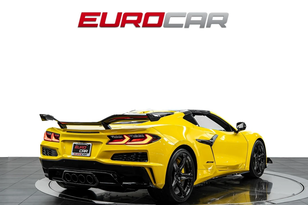 2026 Chevrolet Corvette C8 Z06 - Image 6 of 31