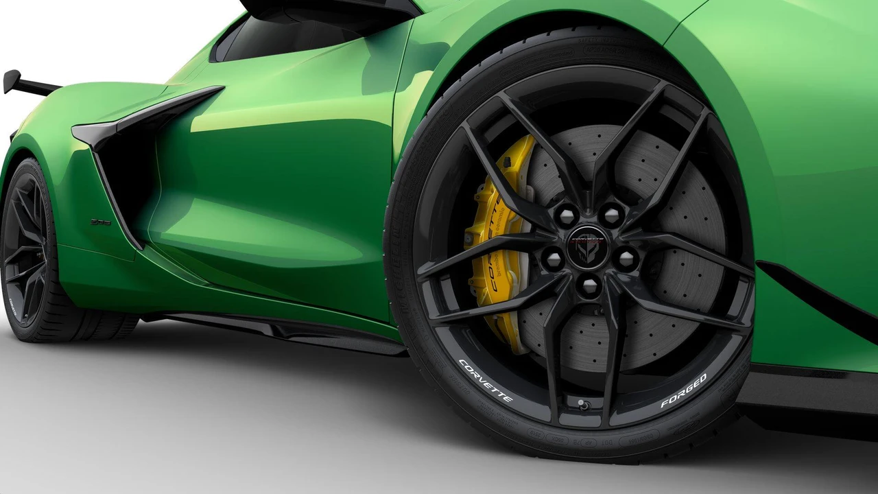 2026 Chevrolet Corvette C8 Z06 - Image 6 of 11