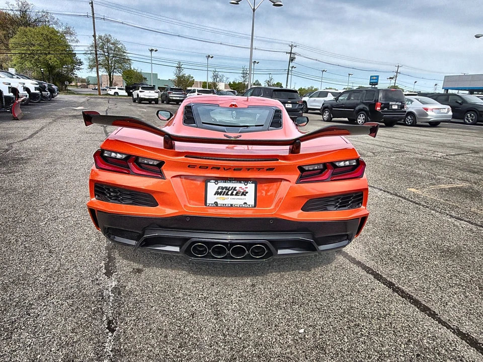 2026 Chevrolet Corvette C8 Z06 - Image 28 of 31