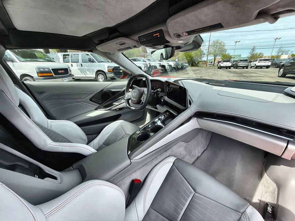 2026 Chevrolet Corvette C8 Z06 - Image 25 of 31