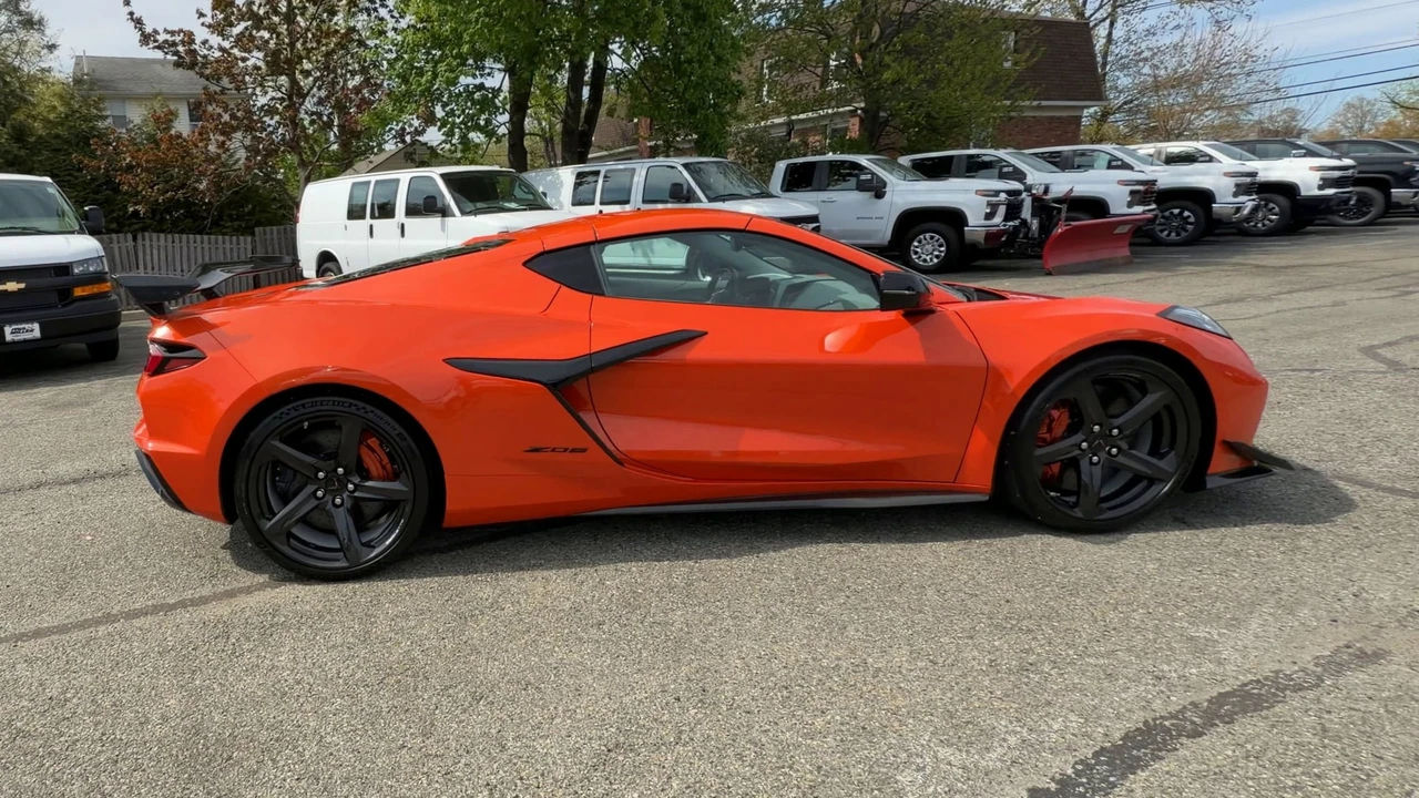 2026 Chevrolet Corvette C8 Z06 - Image 9 of 31