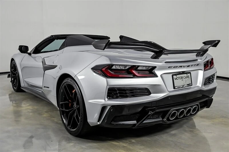 2026 Chevrolet Corvette C8 Z06 - Image 7 of 31