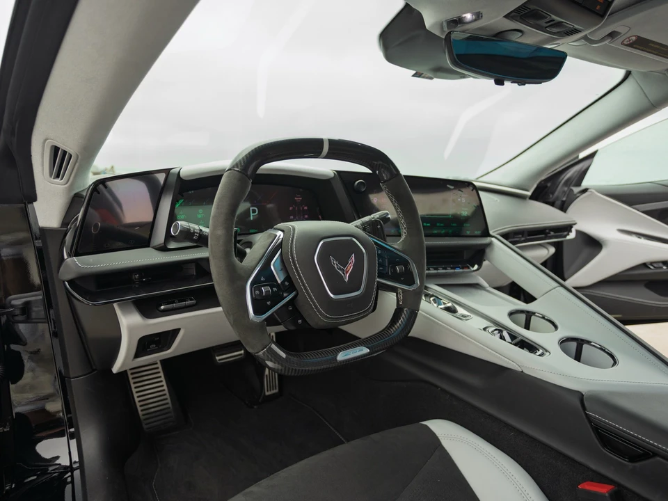 2026 Chevrolet Corvette C8 Z06 - Image 26 of 31