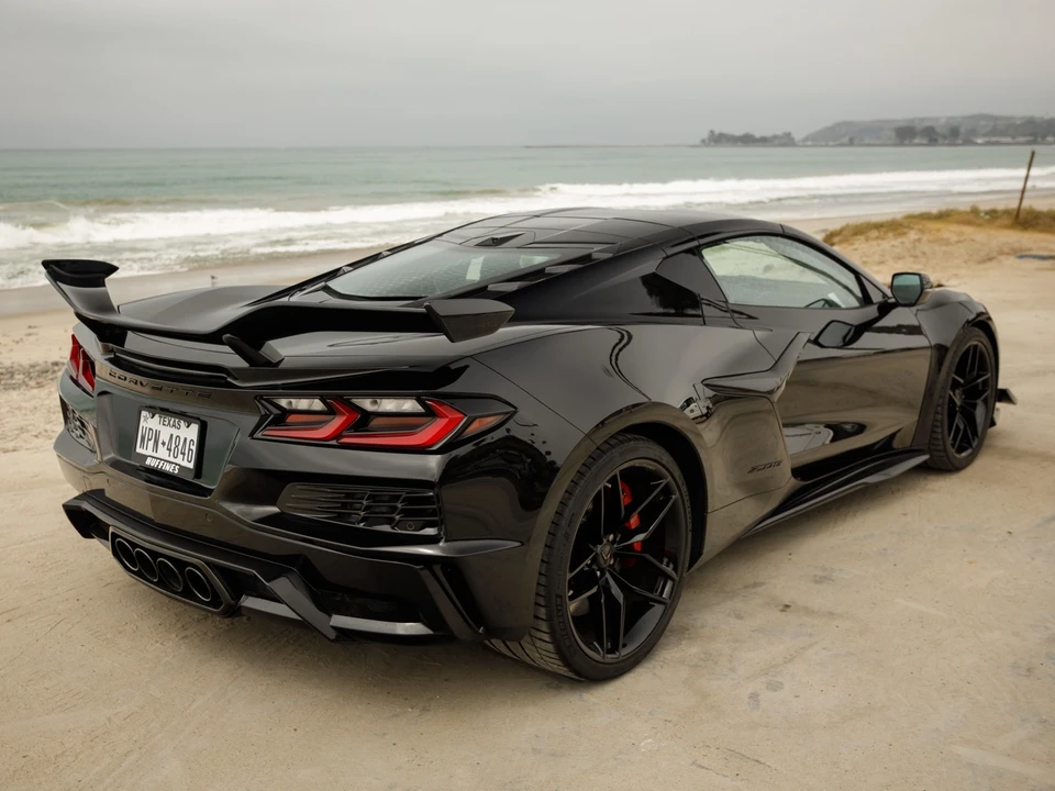 2026 Chevrolet Corvette C8 Z06 - Image 6 of 31