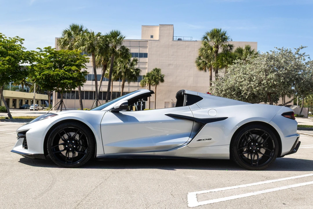 2026 Chevrolet Corvette C8 Z06 - Image 7 of 31