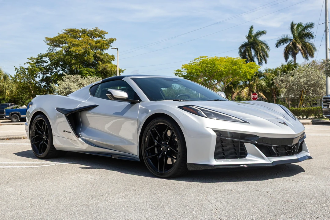 2026 Chevrolet Corvette C8 Z06 - Image 17 of 31