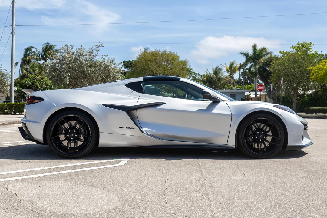 2026 Chevrolet Corvette C8 Z06 - Image 3 of 31