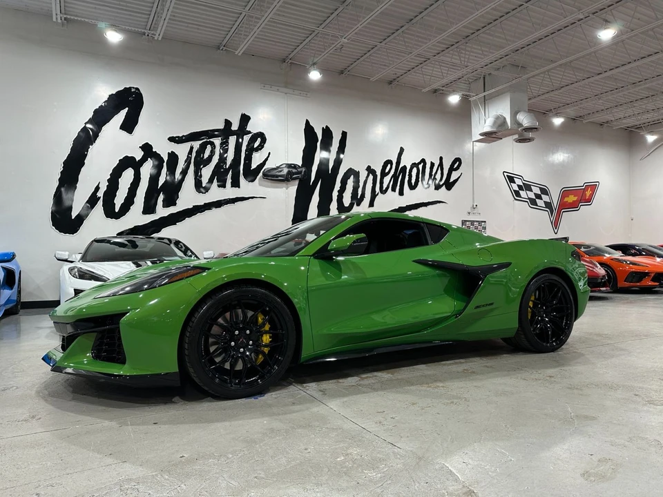 2026 Chevrolet Corvette C8 Z06 - Image 18 of 21