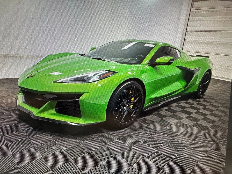2026 Chevrolet Corvette C8 Z06 - Image 7 of 10