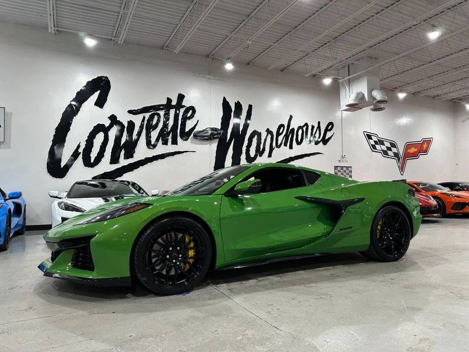 2026 Chevrolet Corvette C8 Z06 - Image 16 of 21