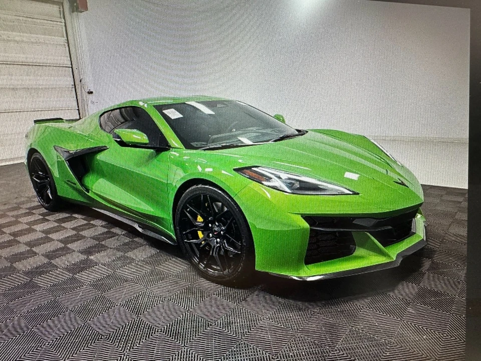 2026 Chevrolet Corvette C8 Z06 - Image 5 of 10