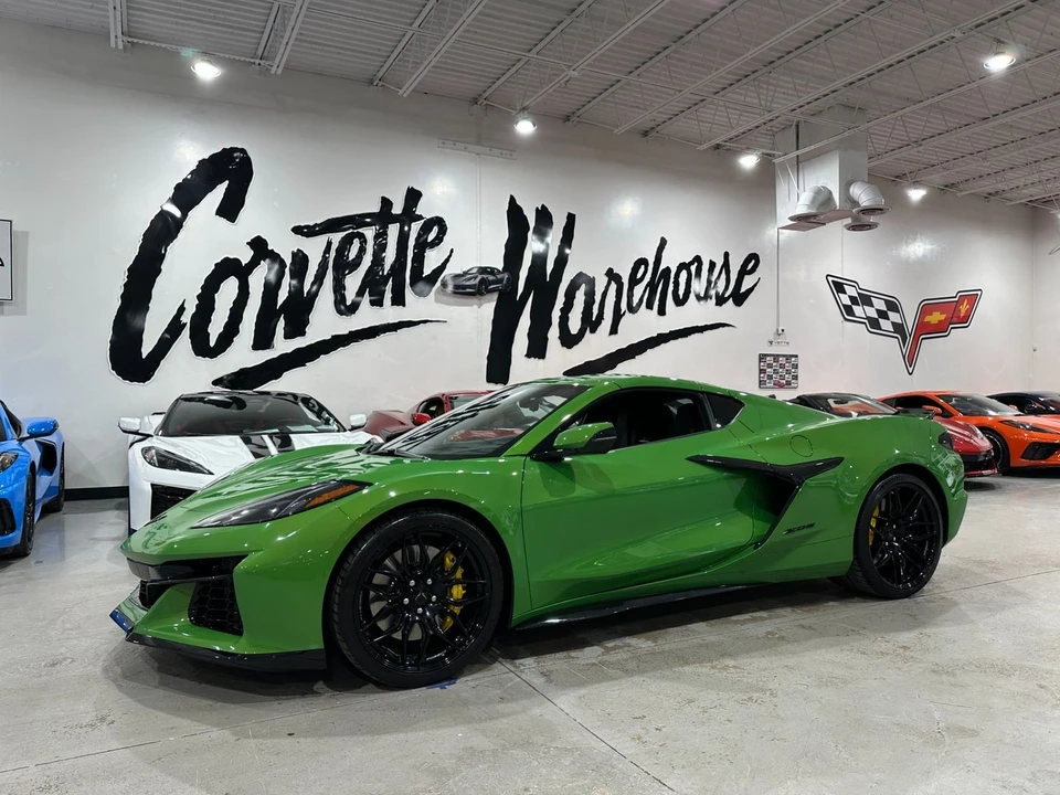 2026 Chevrolet Corvette C8 Z06 - Image 14 of 21