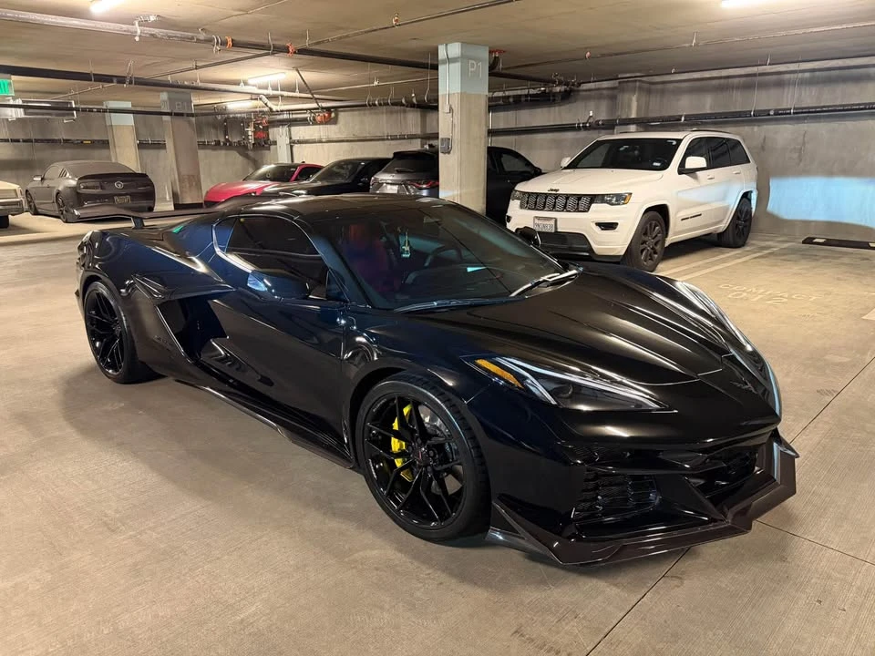 2026 Chevrolet Corvette C8 Z06 - Image 2 of 8