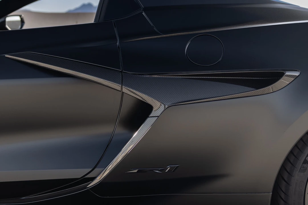 2026 Chevrolet Corvette C8 ZR1 - Image 16 of 31