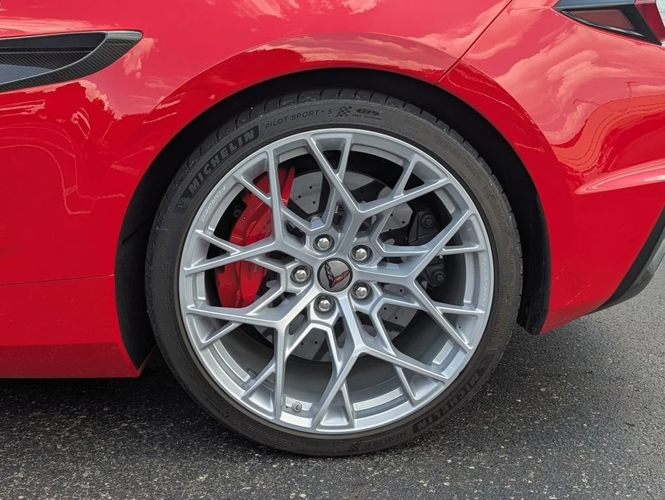 2026 Chevrolet Corvette C8 ZR1 - Image 21 of 31