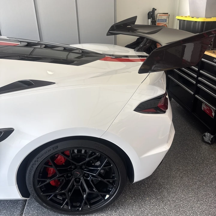 2026 Chevrolet Corvette C8 ZR1 - Image 15 of 17