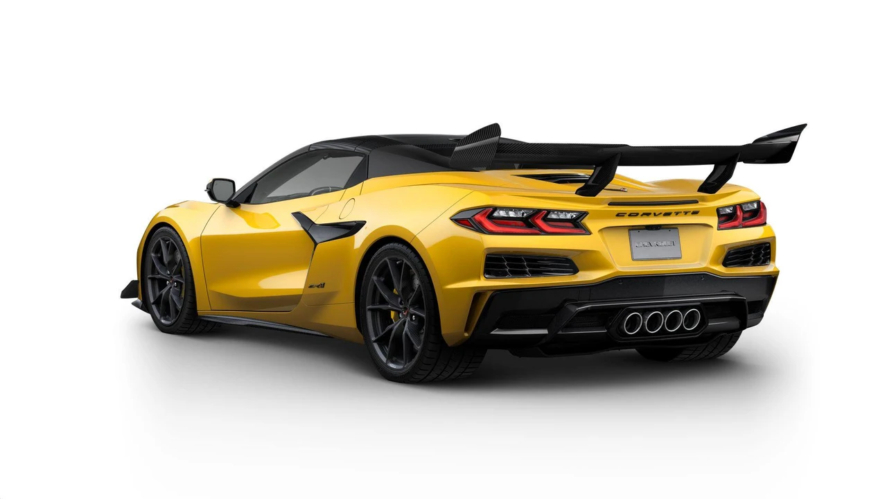 2026 Chevrolet Corvette C8 ZR1 - Image 3 of 11