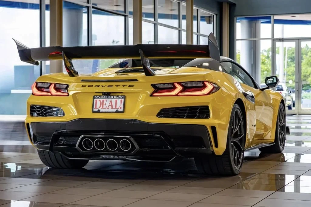 2026 Chevrolet Corvette C8 ZR1 - Image 3 of 26