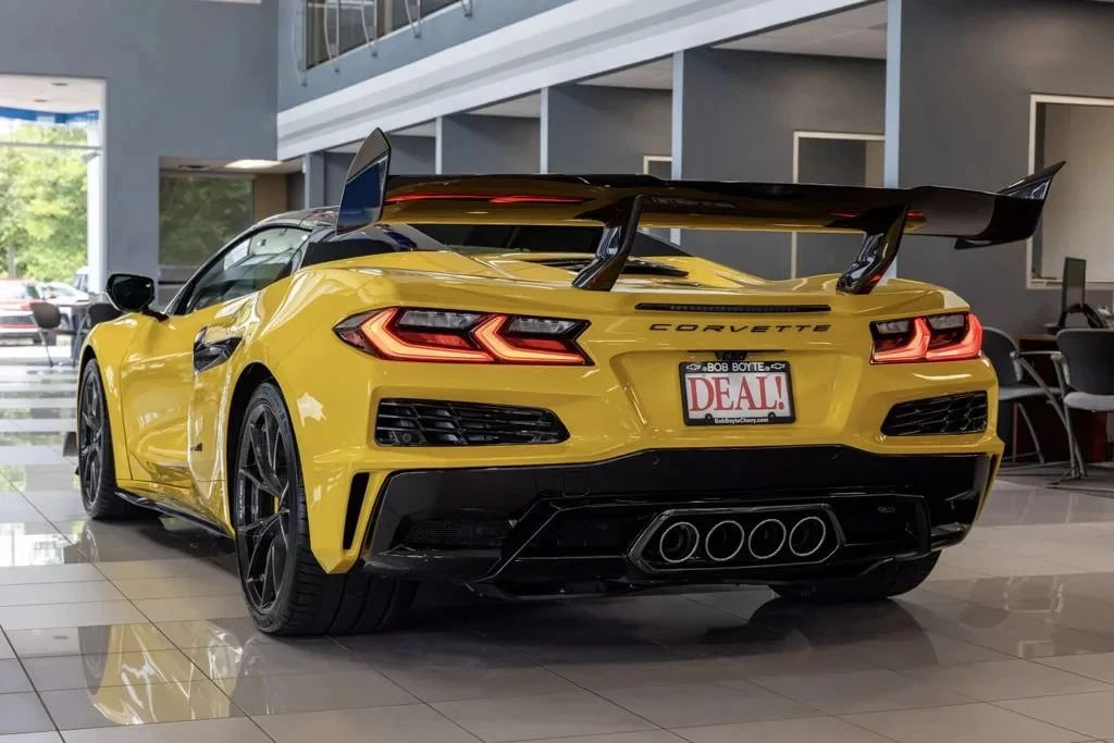 2026 Chevrolet Corvette C8 ZR1 - Image 4 of 26