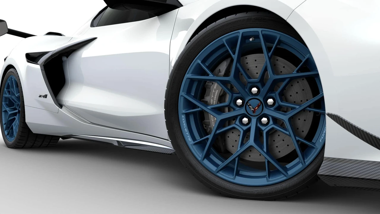 2026 Chevrolet Corvette C8 ZR1 - Image 6 of 11