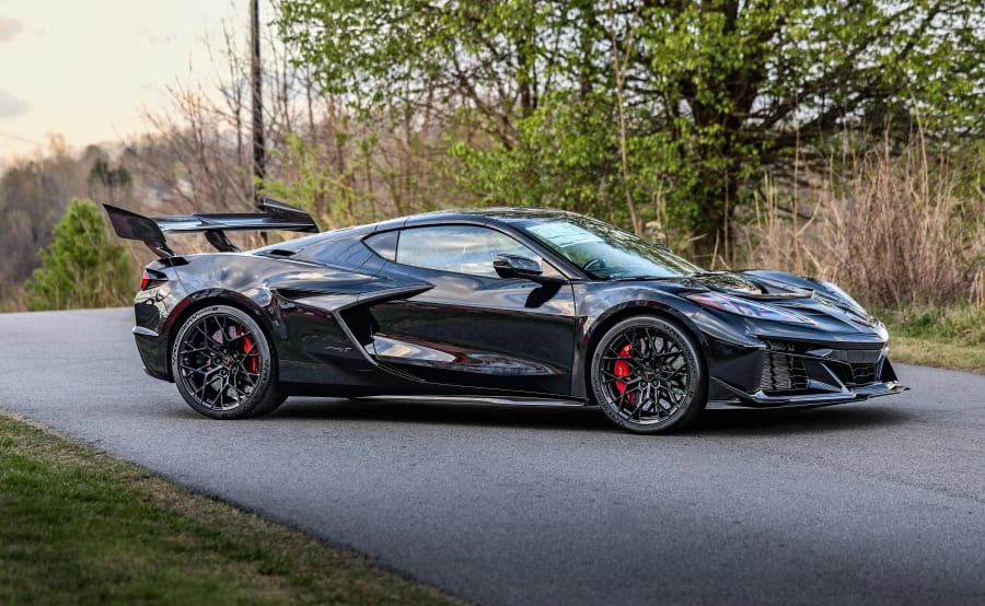 2026 Chevrolet Corvette C8 ZR1 - Image 6 of 31