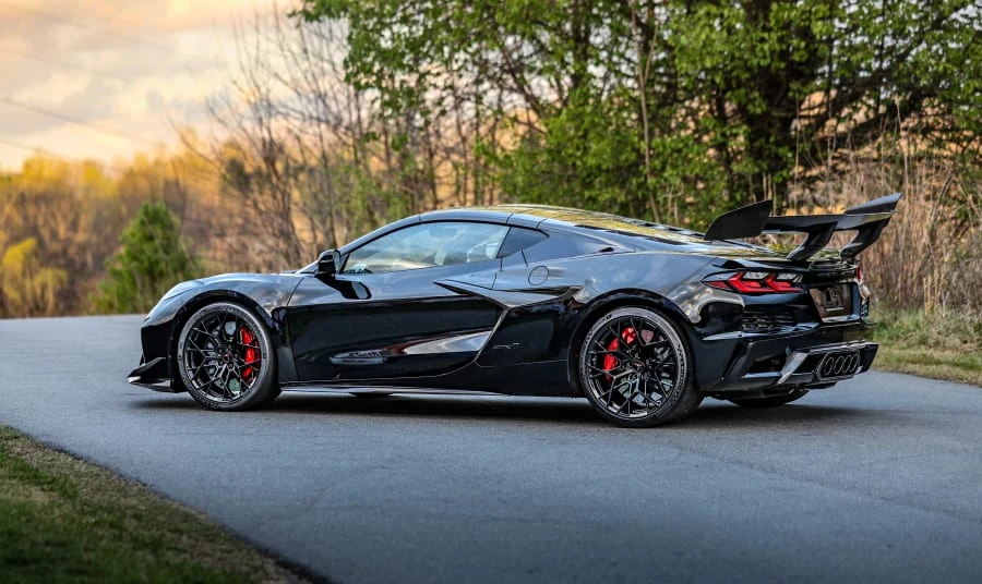 2026 Chevrolet Corvette C8 ZR1 - Image 2 of 31