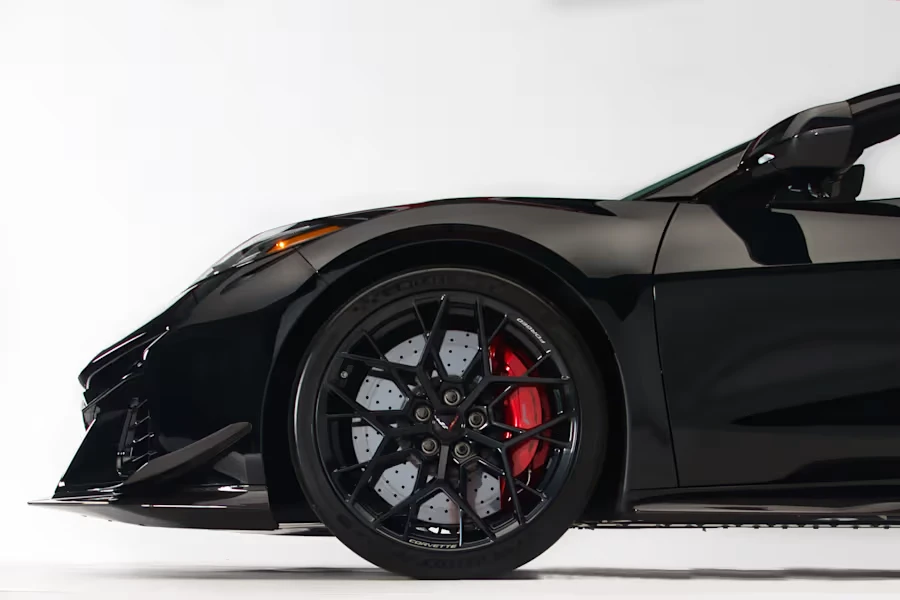 2026 Chevrolet Corvette C8 ZR1 - Image 18 of 31